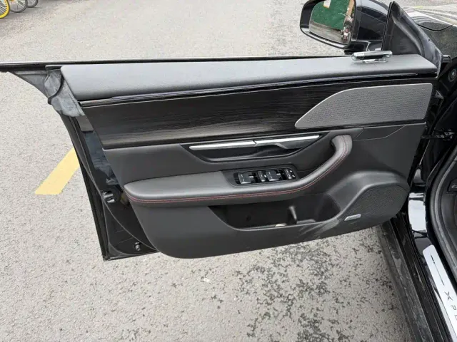 Xpeng P7 — Фото автомобиля 6