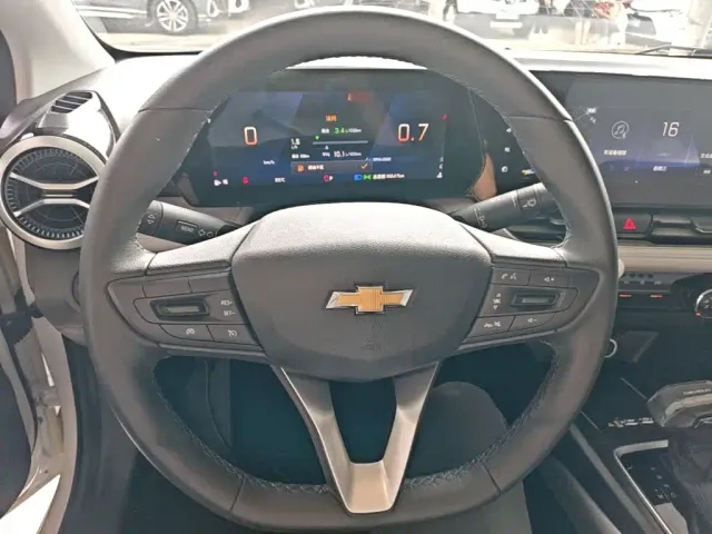 Chevrolet Monza — Фото автомобиля 10
