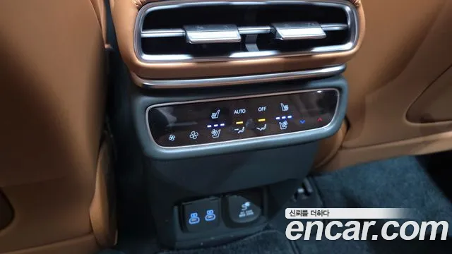 Genesis GV80 — Фото автомобиля 25