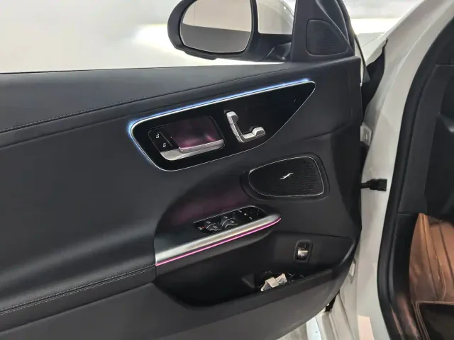 Mercedes-Benz C-Class — Фото автомобиля 17