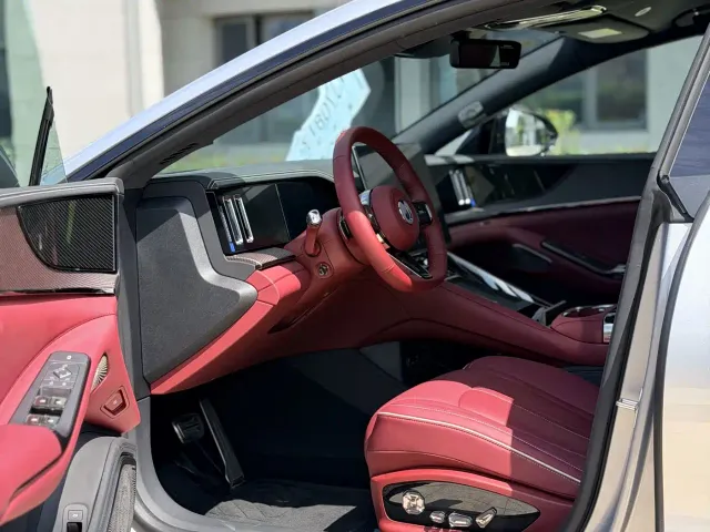 Denza Z9GT — Фото автомобиля 8