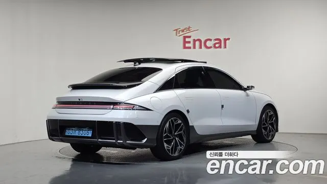 Hyundai Ioniq 6 — Фото автомобиля 2