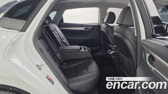 Hyundai Grandeur Новый Grandeur IG — Фото автомобиля 25