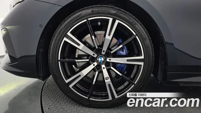 BMW 5 Series G60 — Фото автомобиля 5