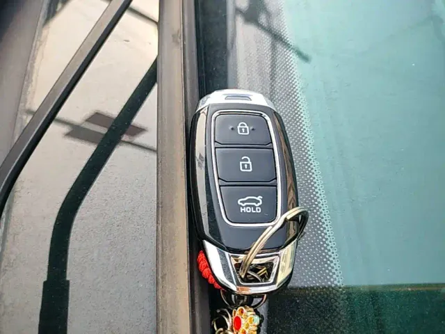 GAC Aion UT — Фото автомобиля 8