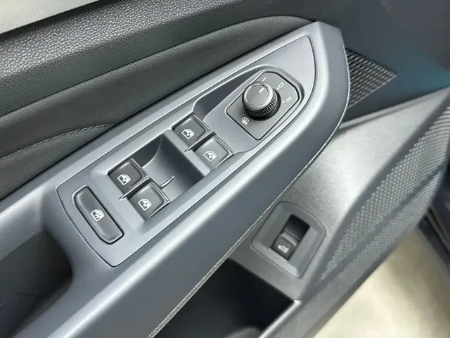 Volkswagen Passat — Фото автомобиля 10