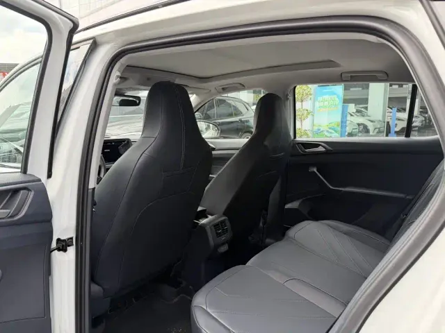 Volkswagen Tharu — Фото автомобиля 4