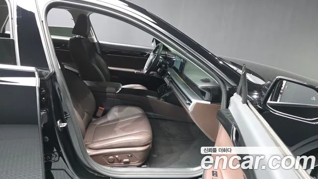 Hyundai Grandeur Grandeur (GN7) 2.5 Бензин 2WD — Фото автомобиля 10