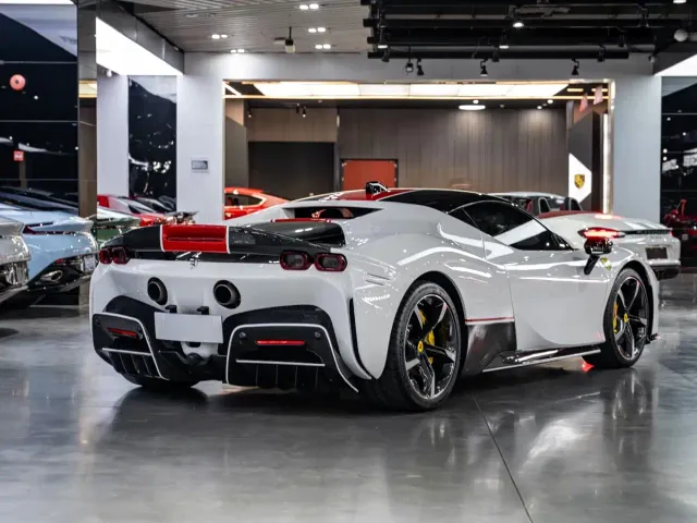 Ferrari SF90 — Фото автомобиля 5