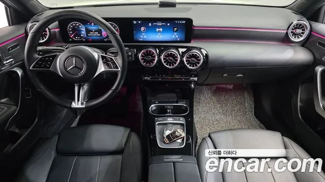 Mercedes-Benz A-Class W177 — Фото автомобиля 10
