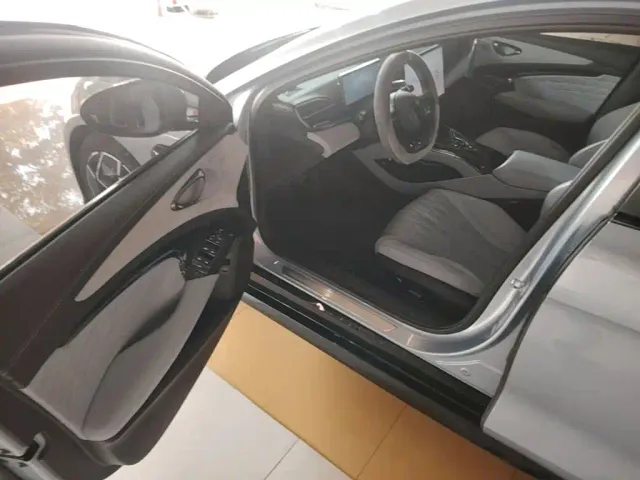 BYD Seal — Фото автомобиля 15
