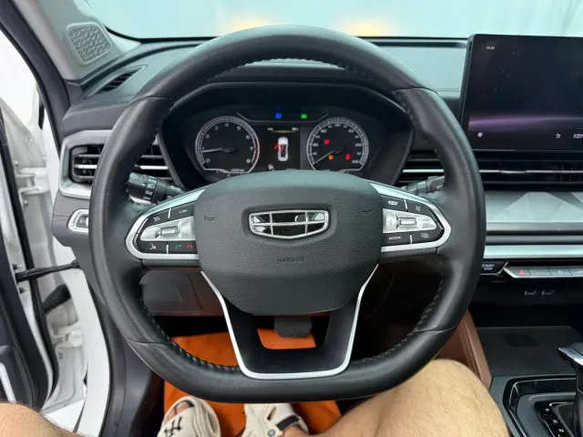 Geely Vision X6 — Фото автомобиля 7