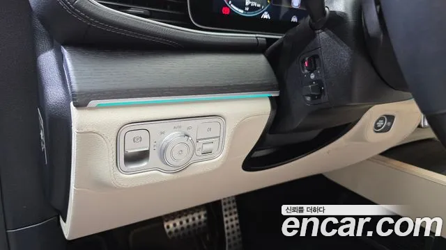Mercedes-Benz GLS-Class — Фото автомобиля 19