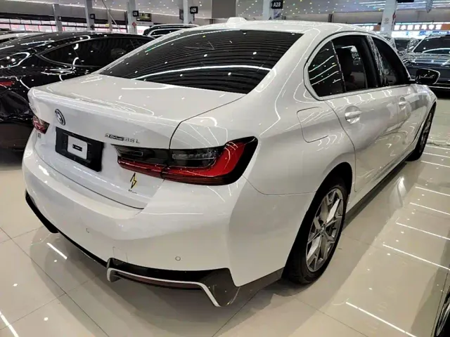 BMW i3 — Фото автомобиля 6