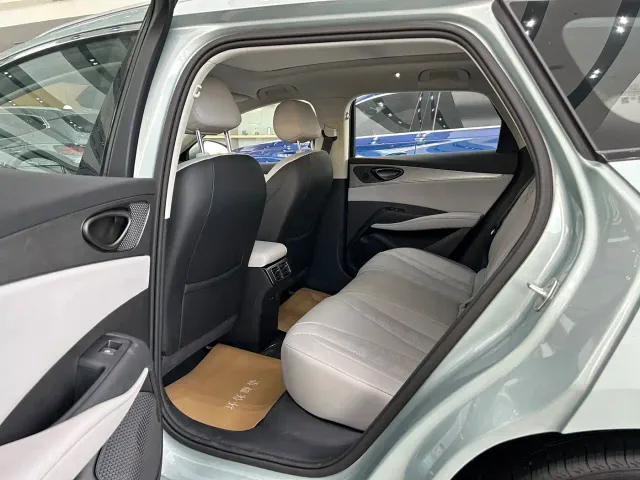 BYD Seal 06 DM-i Touring — Фото автомобиля 5