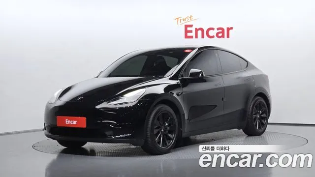 Фотография автомобиля — Tesla Model Y