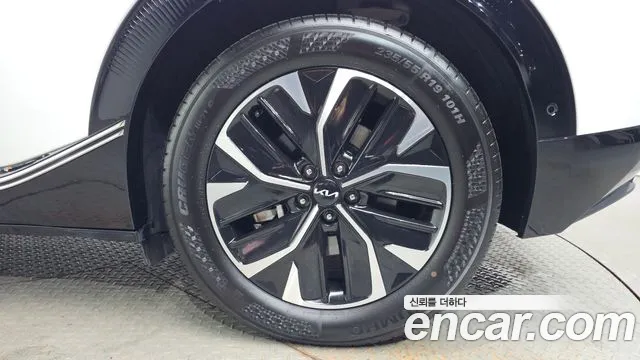 Kia EV6 — Фото автомобиля 6