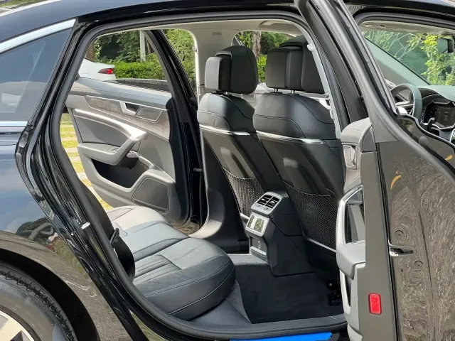 Audi Audi A6L 2022 45 TFSI Premium Elegance — Фото автомобиля 14