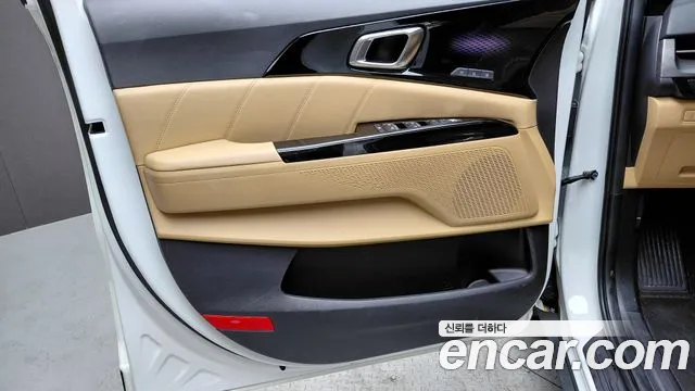Kia Canival Carnival 4 поколение Бензин 9 мест Signature — Фото автомобиля 25