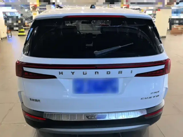 Hyundai Custo — Фото автомобиля 5