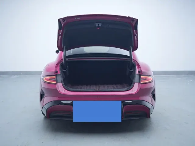 Xiaomi SU7 — Фото автомобиля 8