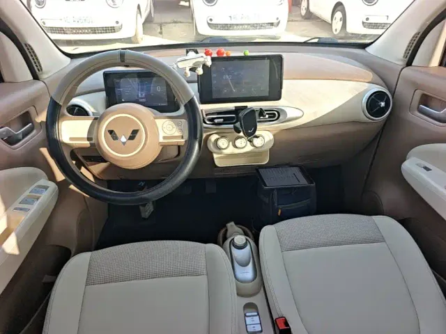 Wuling Hongguang Mini EV — Фото автомобиля 9