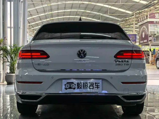 Volkswagen CC — Фото автомобиля 8