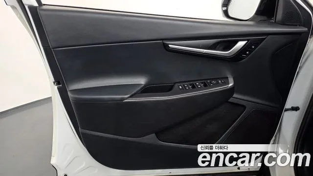 Kia EV6 Long Range — Фото автомобиля 23