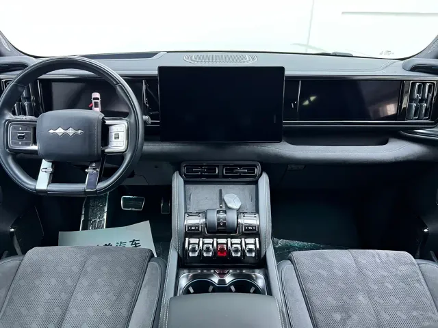 BYD FangChengBao Leopard 5 — Фото автомобиля 4