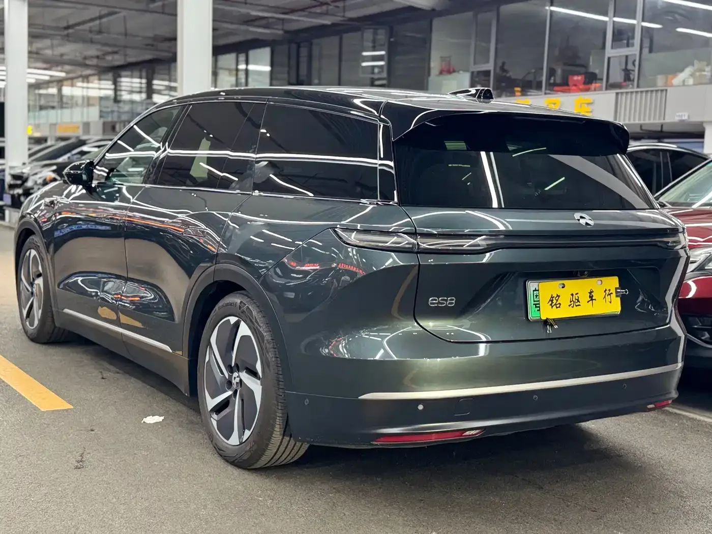 NIO NIO ES8 2023 75kWh — Фото автомобиля 4