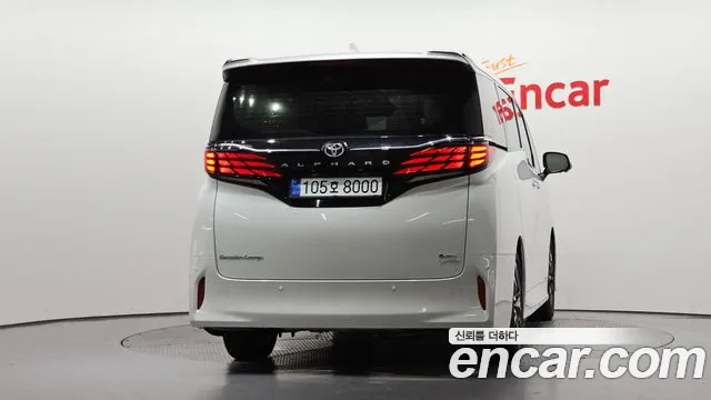 Toyota Alphard — Фото автомобиля 4