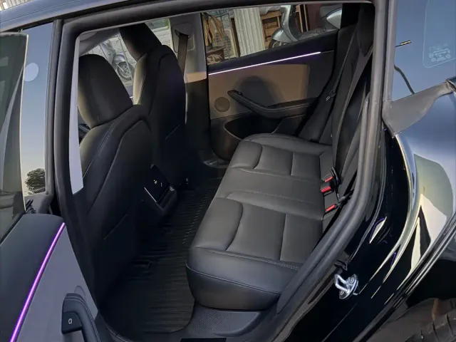 Tesla Model 3 — Фото автомобиля 7