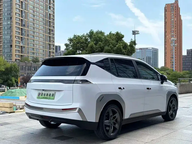 GAC Aion Y — Фото автомобиля 6