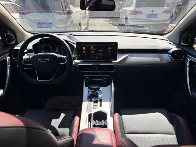 Geely Binyue — Фото автомобиля 11