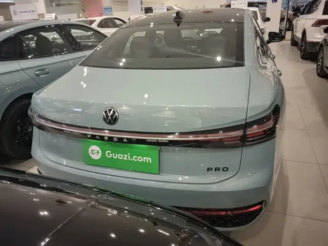 Volkswagen Passat — Фото автомобиля 5
