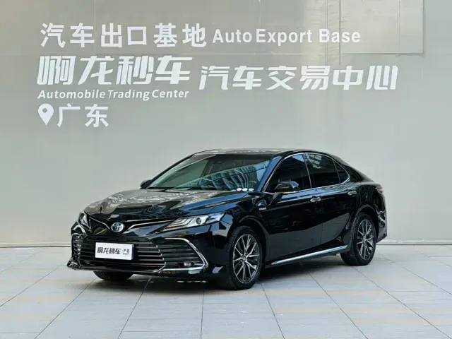 Фотография автомобиля — Toyota Camry
