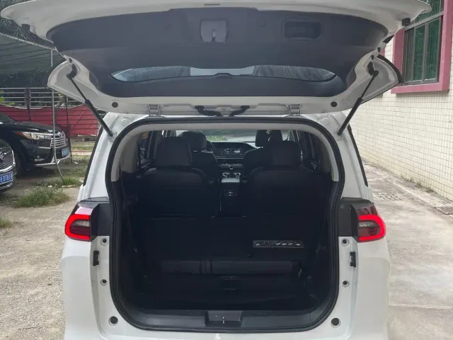 GAC Trumpchi M6 — Фото автомобиля 14