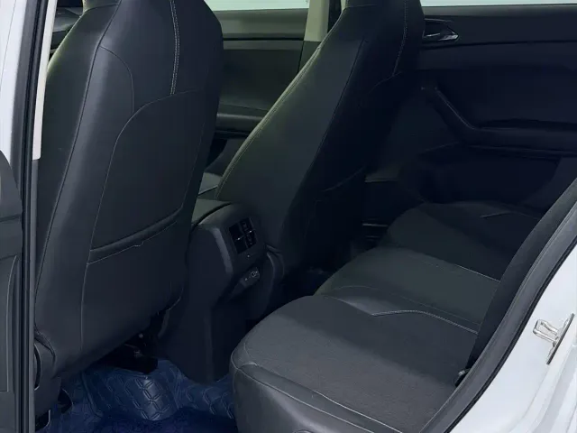 Volkswagen T-Cross — Фото автомобиля 13