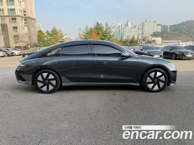 Hyundai Ioniq 6 — Фото автомобиля 5