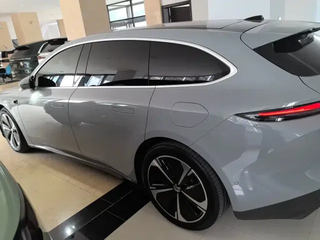Nio ET5 Touring — Фото автомобиля 5