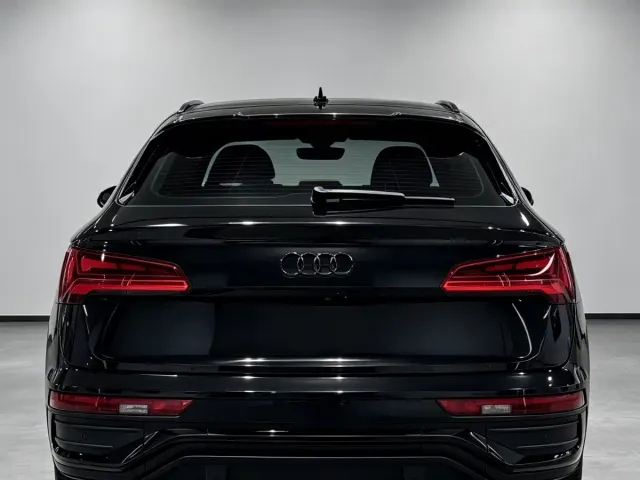Audi Q5L Sportback — Фото автомобиля 8