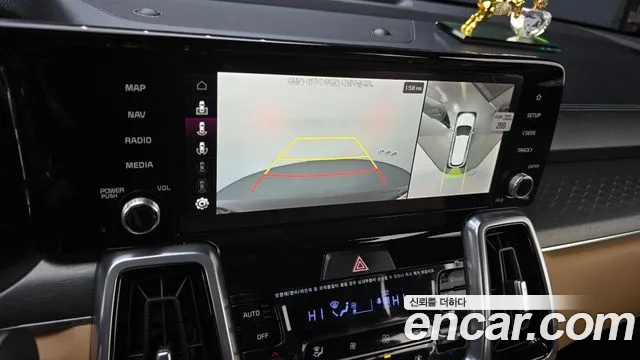Kia Sorento Sorento 4-е поколение Бензин 2.5T 2WD — Фото автомобиля 18