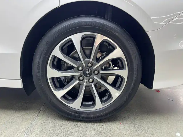 Lincoln Lincoln Z 2025 2.0T Premium Edition — Фото автомобиля 29