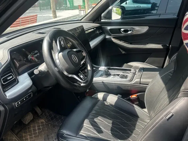 GAC Trumpchi GS8 — Фото автомобиля 4