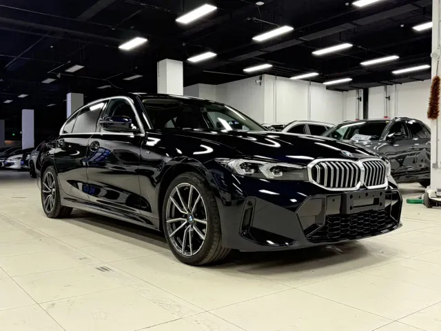 BMW 3 Series — Фото автомобиля 4