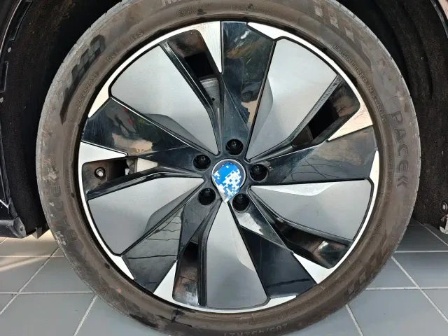 BYD Tang L — Фото автомобиля 5