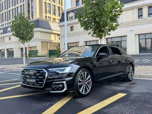 Фотография автомобиля — Audi A6L