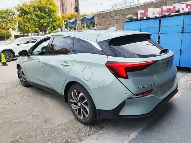 Buick Velite 6 — Фото автомобиля 4
