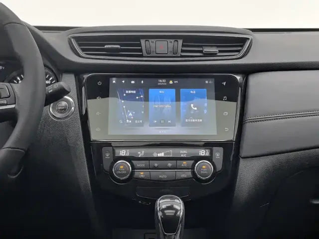 Nissan X-Trail — Фото автомобиля 12