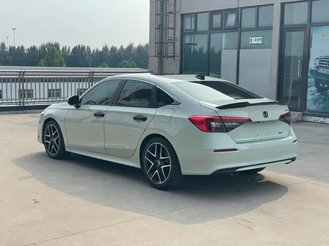 Honda Civic — Фото автомобиля 6